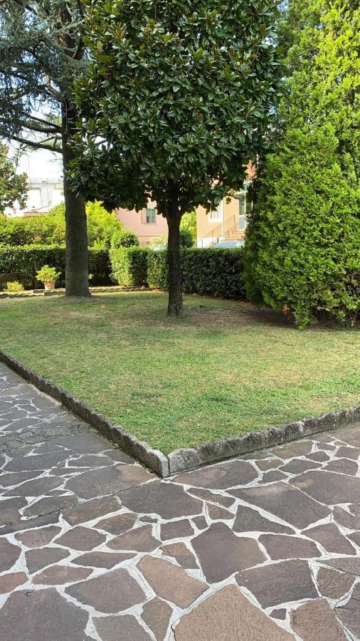 Vesna Apartment Desenzano del Garda Exterior foto